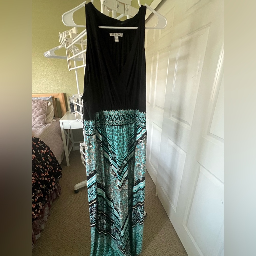Black and Green Maxi Dress
